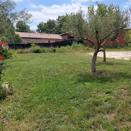 Maison Et Piscine Bien Situee En Sud Ardeche Tres Grand Jardin * Saint-Paul-le-Jeune