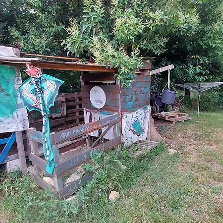 Maison Et Piscine Bien Situee En Sud Ardeche Tres Grand Jardin
